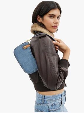 ✨Coach (EUC) The Swinger 20 Bag✨